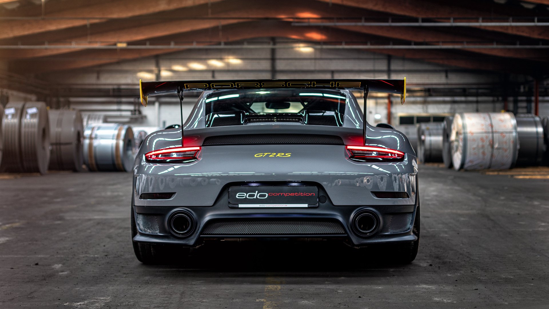 开云网页版-暴雨中的F1：湿滑赛道考验车手技艺，f1赛车雨天比赛